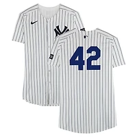 Maillot Nike blanc à fines rayures n° 42 des Yankees de New York, porté par Oswald Peraza lors du match contre les Royals de Kansas City le 15 avril 2025 - Jackie Robinson Day