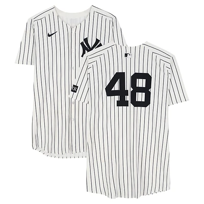 Maillot Nike blanc à fines rayures n° 48 porté par Paul Goldschmidt des Yankees de New York contre les Blue Jays de Toronto le 8 octobre 2025 - Match 4 de la série de division de la Ligue américaine