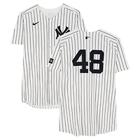 Maillot Nike blanc à fines rayures n° 48 porté par Paul Goldschmidt des Yankees de New York contre les Blue Jays de Toronto le 8 octobre 2025 - Match 4 de la série de division de la Ligue américaine