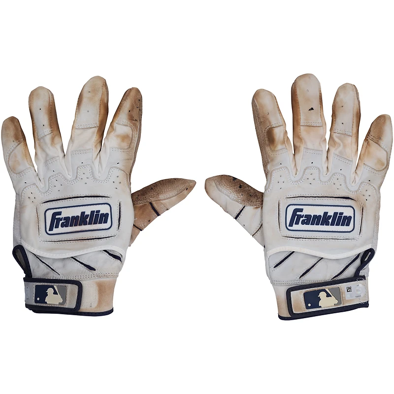 Gants de frappeur Franklin blancs de Paul Goldschmidt, utilisés par les Yankees de New York lors du match contre les Athletics le 28 juin 2025