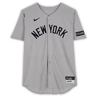 Maillot Nike gris n° 48 porté par Paul Goldschmidt des Yankees de New York contre les Blue Jays de Toronto, le 23 juillet 2025