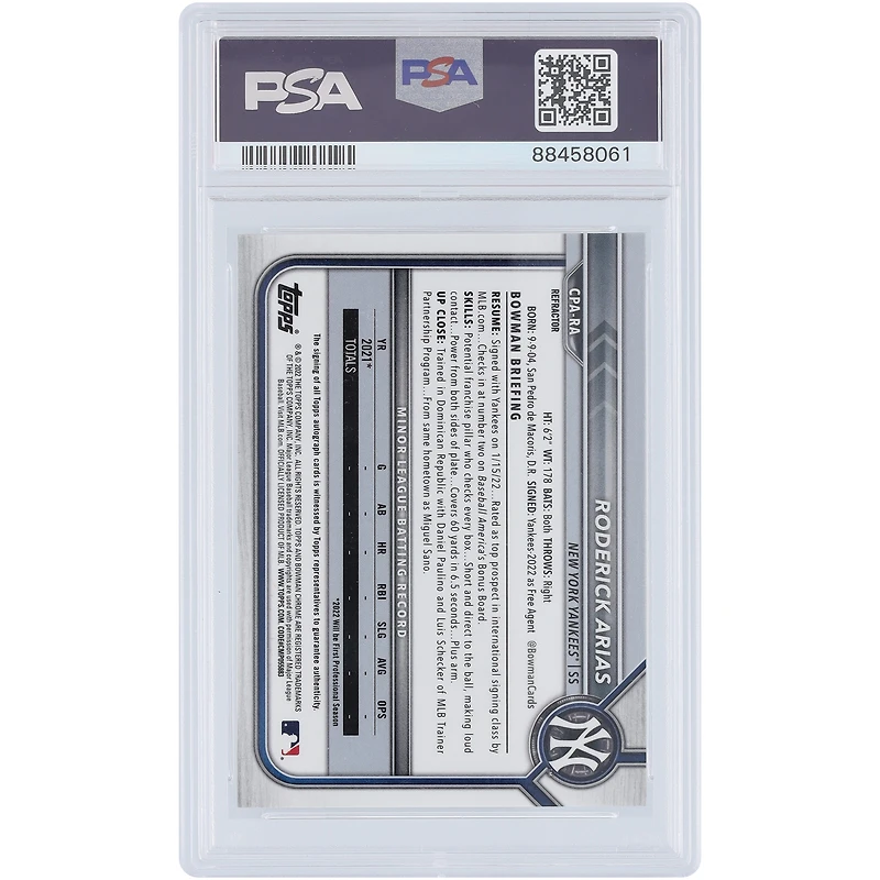 Carte Bowman Chrome 1ère édition Bowman Refractor 2022 autographiée par Roderick Arias (New York Yankees), numéro CPA-RA, numéro 142/499, authentifiée par PSA.