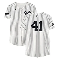 Maillot blanc à fines rayures Nike porté par Tim Hill (New York Yankees) n° 41 contre les Blue Jays de Toronto le 8 octobre 2025 - Match 4 de la série de division de la Ligue américaine