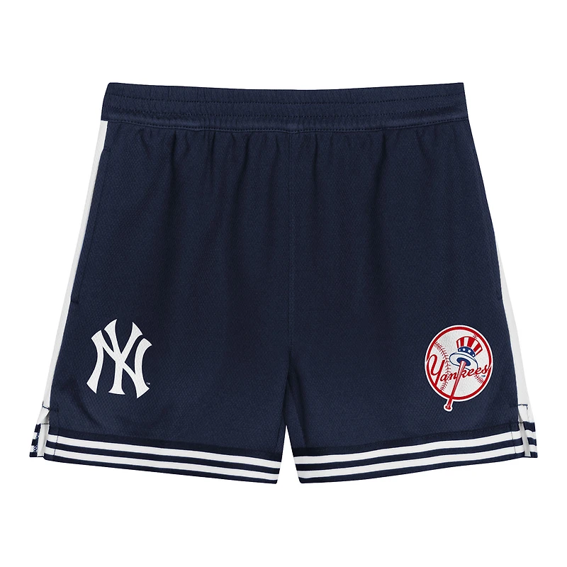 Toddler Gray/Navy New York Yankees Pinch Hitter Infielder T-Shirt and Shorts Set