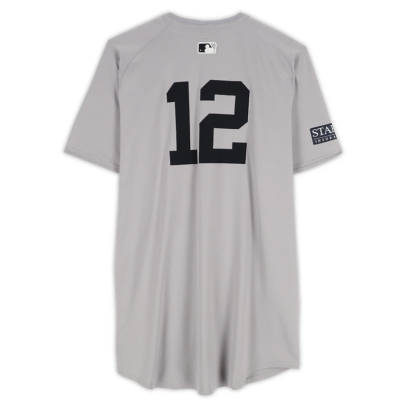 Maillot gris #12 porté par le joueur des Yankees de New York lors des World Series 2024 contre les Dodgers de Los Angeles le 25 octobre 2024