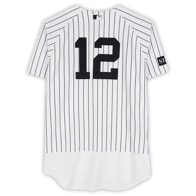 Maillot Nike blanc à fines rayures n° 12 porté par Trent Grisham des Yankees de New York contre les Rangers du Texas le 7 mai 2026