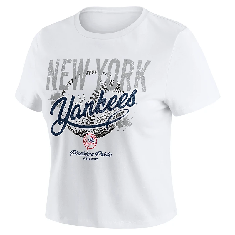 Women's WEAR by Erin Andrews  White New York Yankees Distressed Cropped Baby T-Shirt