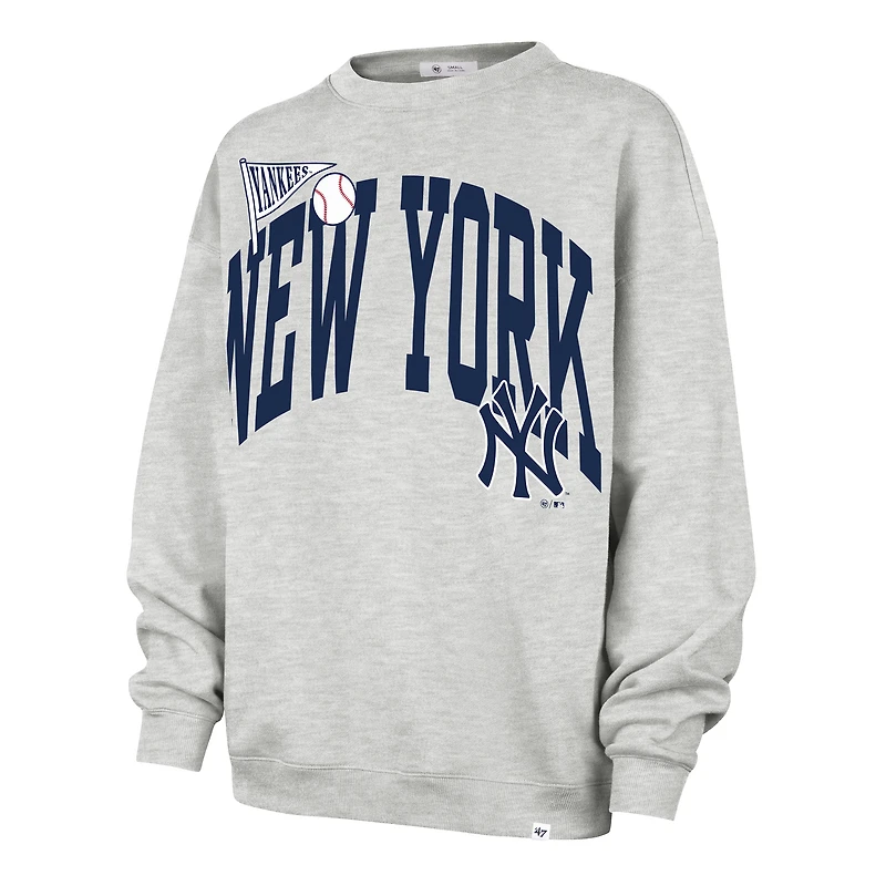 Sweat-shirt oversize gris New York Yankees « 47 » pour femme, avec logo arqué.