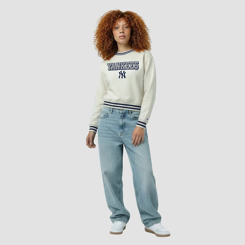 Sweat-shirt Champion crème pour femme, motif New York Yankees, à tissage inversé