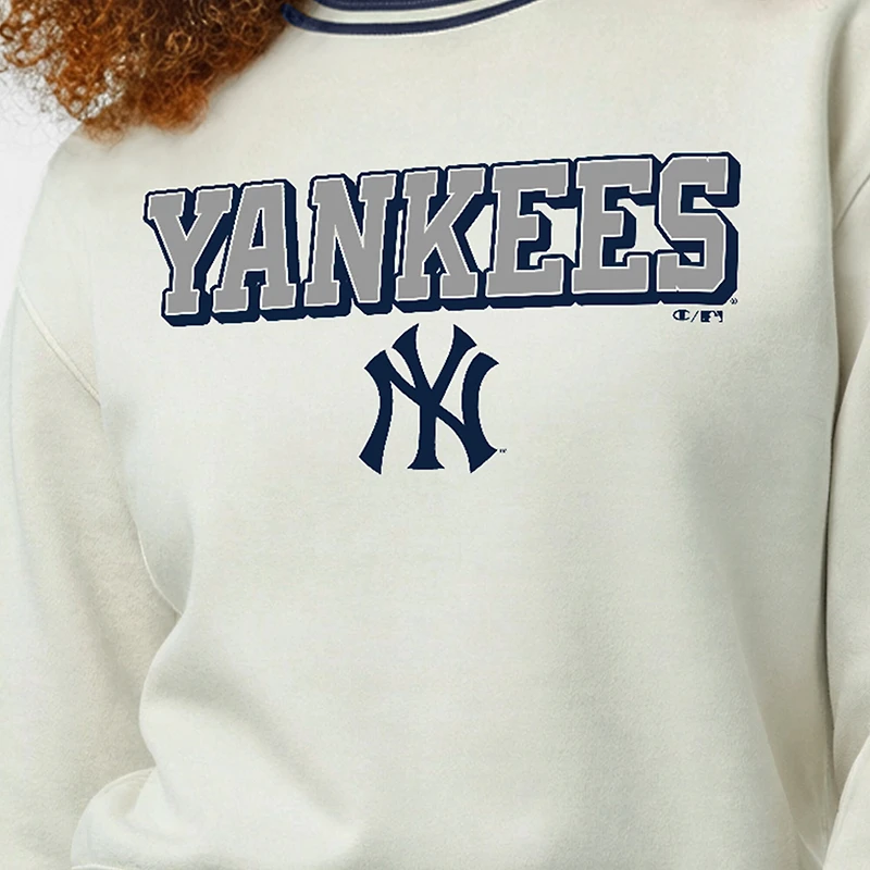 Women's Champion Cream New York Yankees Reverse Weave Sweatshirt