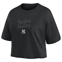 Women's Fanatics New York Yankees Blackout Wave Cropped Top