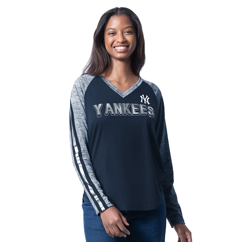 T-shirt à manches longues et col en V G-III 4Her by Carl Banks pour femme, bleu marine, motif Top Dog des Yankees de New York