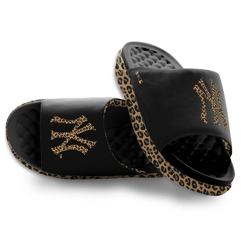 Sandales à enfiler ISlide noires pour femmes, motif léopard des Yankees de New York