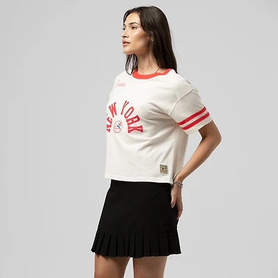 T-shirt court à empiècement crème Mitchell & Ness pour femme, collection Cooperstown, des Yankees de New York