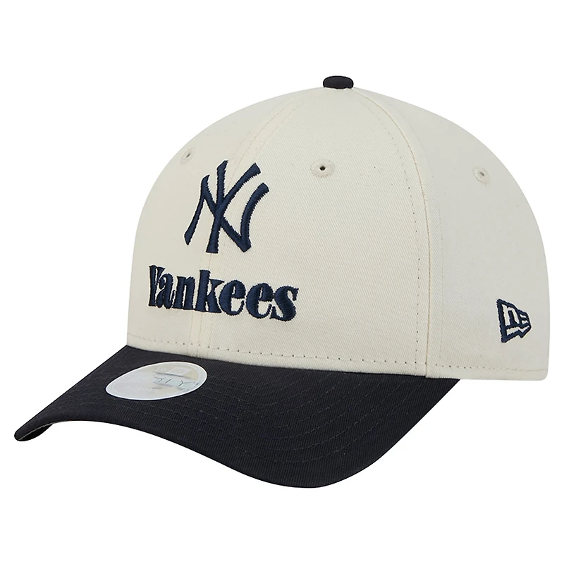 Casquette ajustable New Era crème/marine New York Yankees Primary 9FORTY M-Crown pour femme