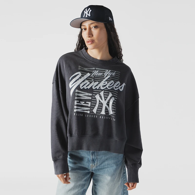 Women's New Era Navy York Yankees Boxy Mineral Wash Dolmen Sleeve Cropped Sweatshirt