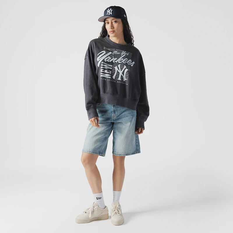 Sweat-shirt court à manches dolmen New Era bleu marine York Yankees Boxy Mineral Wash pour femme