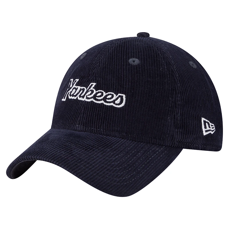 Casquette ajustable New Era 9TWENTY en velours côtelé bleu marine New York Yankees pour femme
