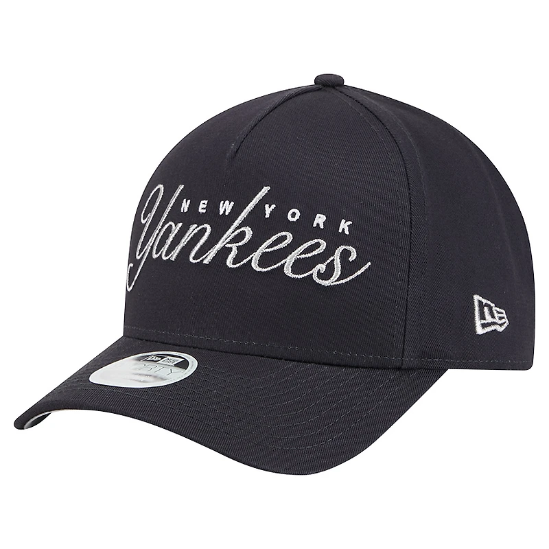 Casquette ajustable New Era bleu marine New York Yankees Metallic A-Frame 9FORTY pour femme