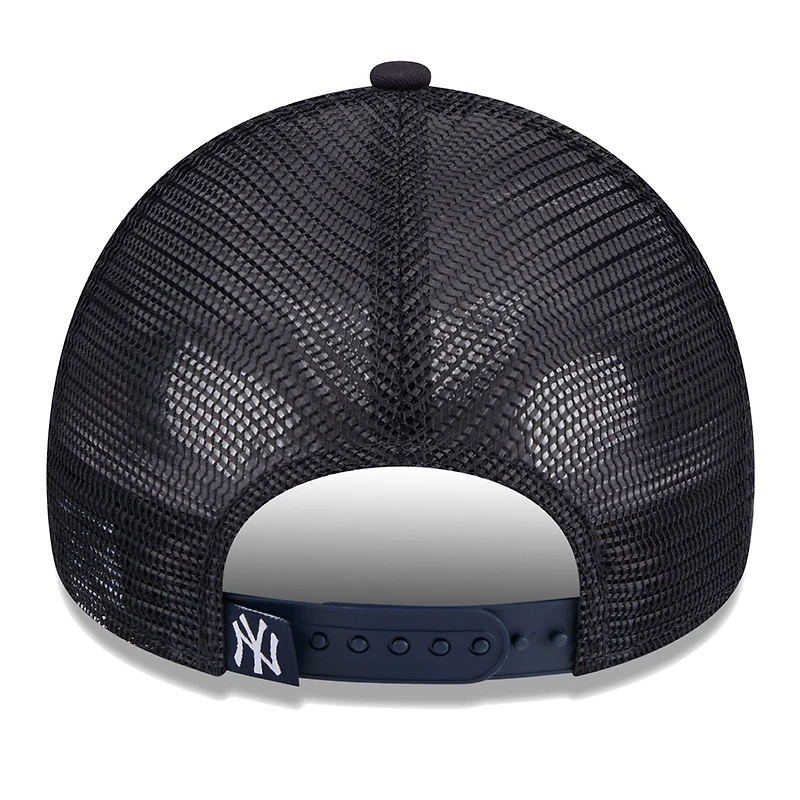 Women's New Era White/Navy New York Yankees Throwback Team Foam Front A-Frame Trucker 9FORTY Adjustable Hat