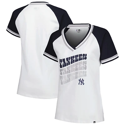 T-shirt blanc à col en V New Era York Yankees pour femme jersey double reliure raglan