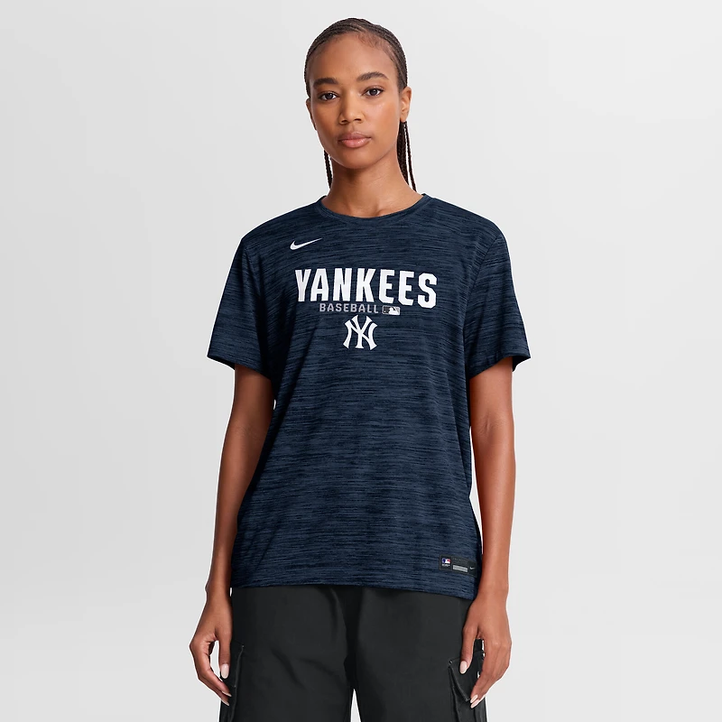 T-shirt Nike Velocity Dri-FIT pour femme, collection authentique des Yankees de New York, bleu marine