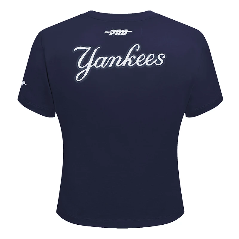 T-shirt court Baby Doll Game Day Classics bleu marine Pro Standard pour femme des Yankees de New York