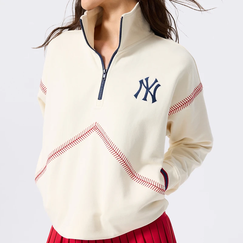 Pull à col zippé Terez blanc pour femme, motif baseball des Yankees de New York.