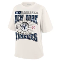 T-shirt boyfriend crème New York Yankees de la marque WEAR by Erin Andrews pour femme