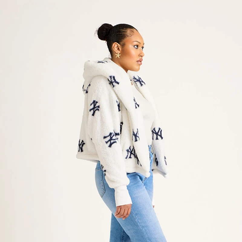 Women's White New York Yankees All Over Print Logo Cropped Lounger Lite Sherpa Jacket