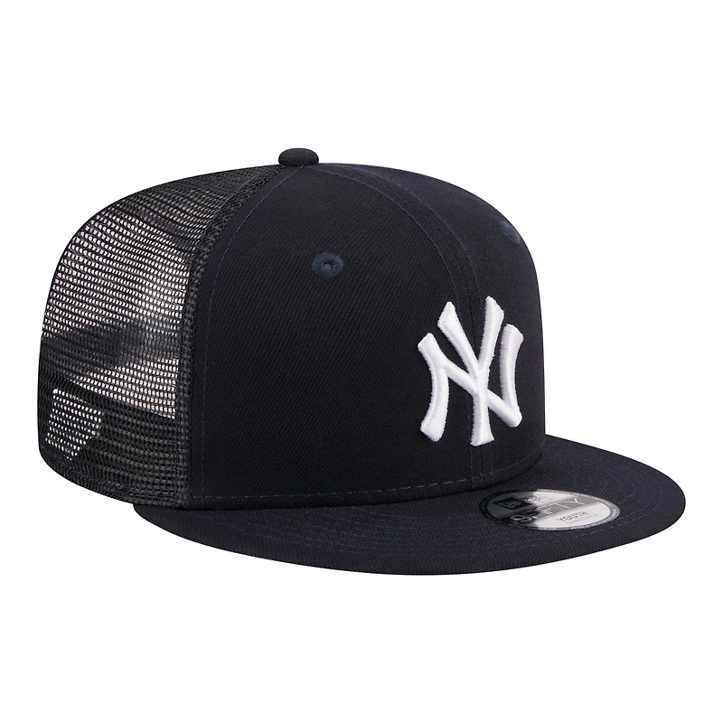 Youth New Era Navy New York Yankees 9FIFTY Trucker Snapback Hat