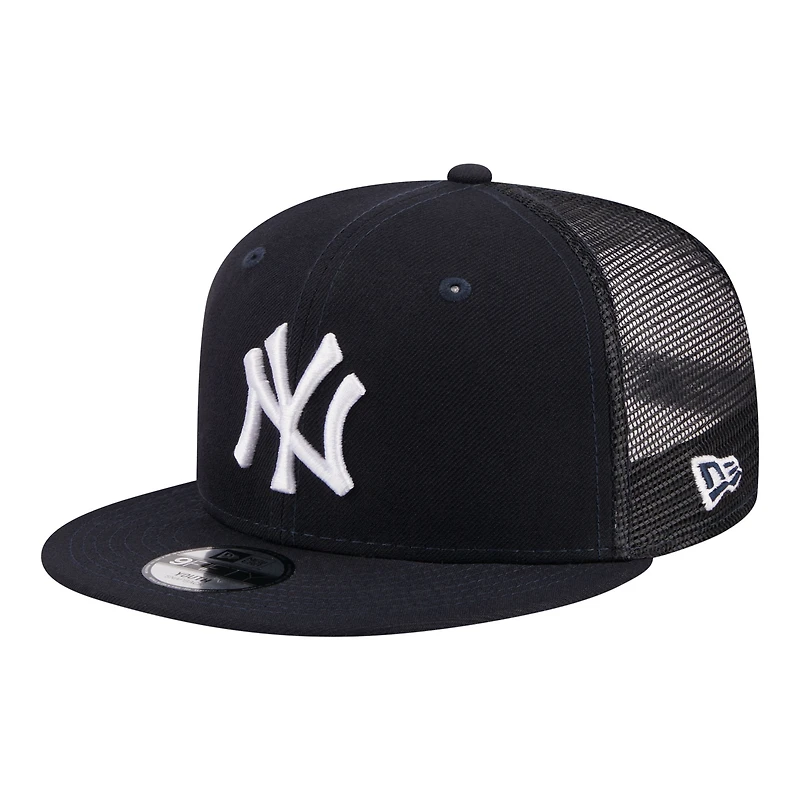 Youth New Era Navy New York Yankees 9FIFTY Trucker Snapback Hat