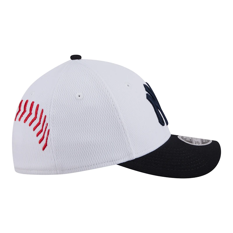 Youth New Era  White/Navy New York Yankees Baseball 39THIRTY M-Crown Flex Hat