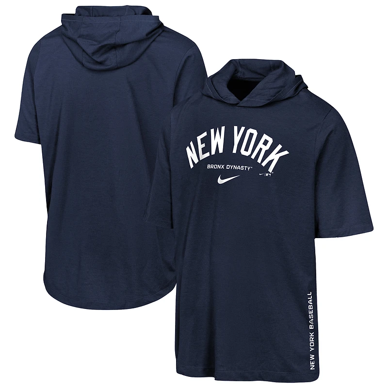 T-shirt à capuche Nike Dri-FIT bleu marine pour jeunes des Yankees de New York
