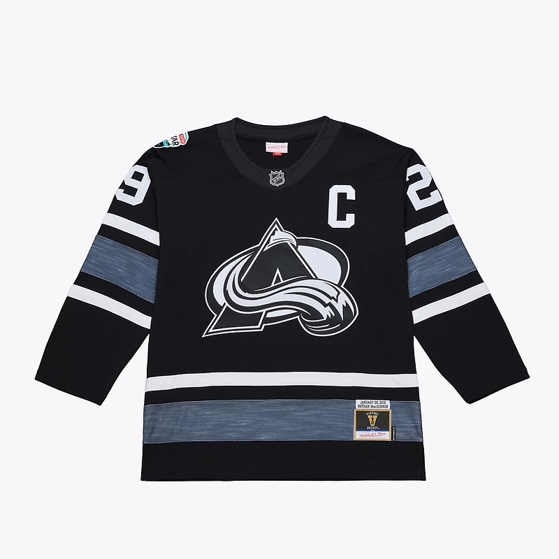Maillot de puissance noir Mitchell & Ness Nathan MacKinnon pour le match des étoiles 2019 (homme)
