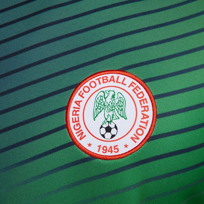 Haut d'avant-match Nike gris pour homme de l'équipe nationale du Nigeria 2024 Academy Pro