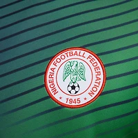 Haut d'avant-match Nike gris pour homme de l'équipe nationale du Nigeria 2024 Academy Pro