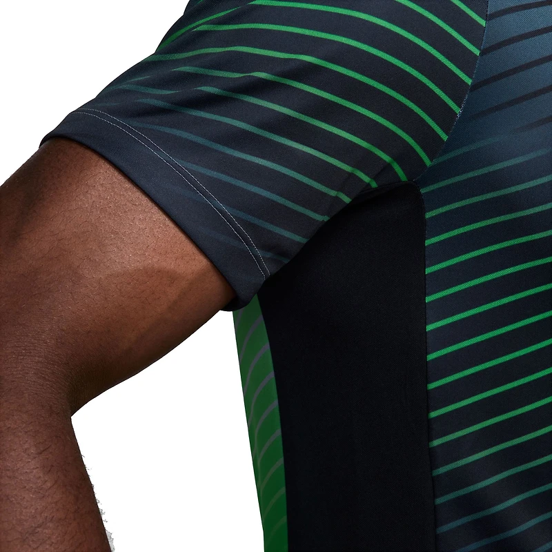Haut d'avant-match Nike gris pour homme de l'équipe nationale du Nigeria 2024 Academy Pro