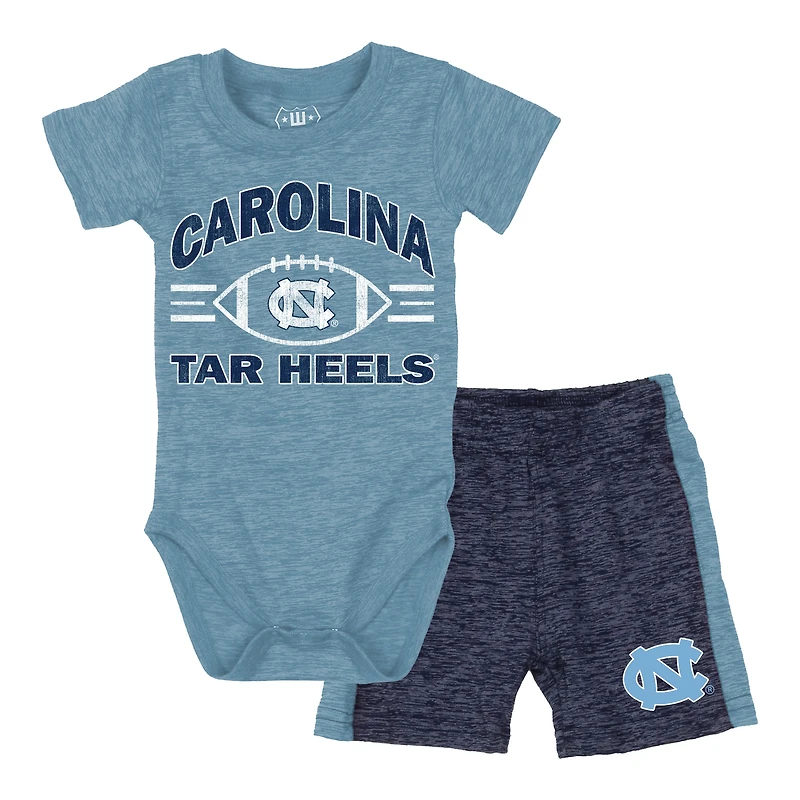 Ensemble body et short pour bébé Wes & Willy bleu Caroline, motif Tar Heels de Caroline du Nord, en laine nuageuse