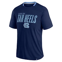 T-shirt Fanatics bleu marine pour homme, motif Defender Fade Slant des Tar Heels de Caroline du Nord