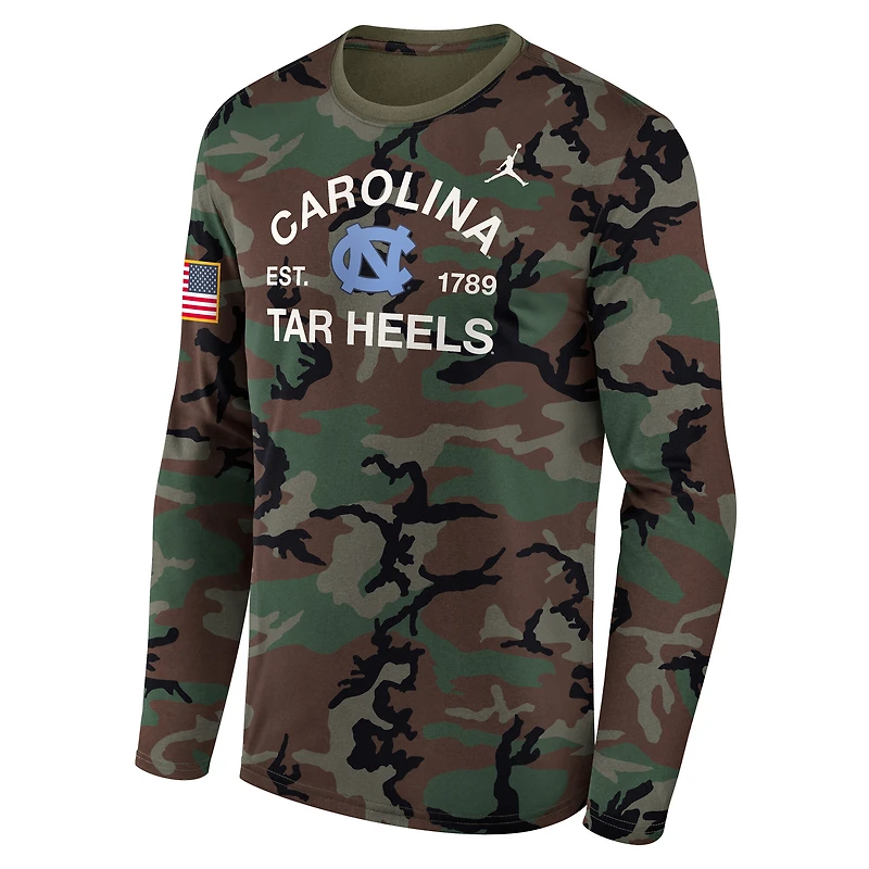 T-shirt à manches longues Jordan Brand Camo North Carolina Tar Heels 2025 Military Appreciation Legend Dri-FIT pour homme