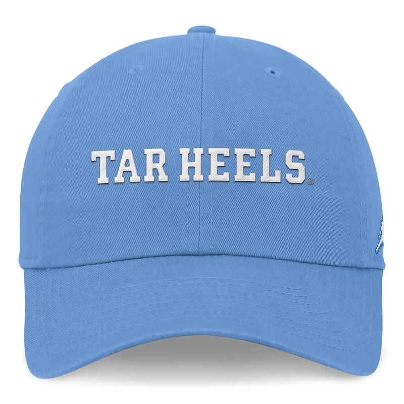 Casquette réglable Jordan Brand Carolina Blue North Carolina Tar Heels 2024 On-Field Club pour hommes
