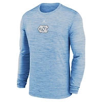 T-shirt à manches longues Jordan Brand Carolina Blue pour homme, équipe des Tar Heels de Caroline du Nord 2025 Sideline Velocity Dri-FIT
