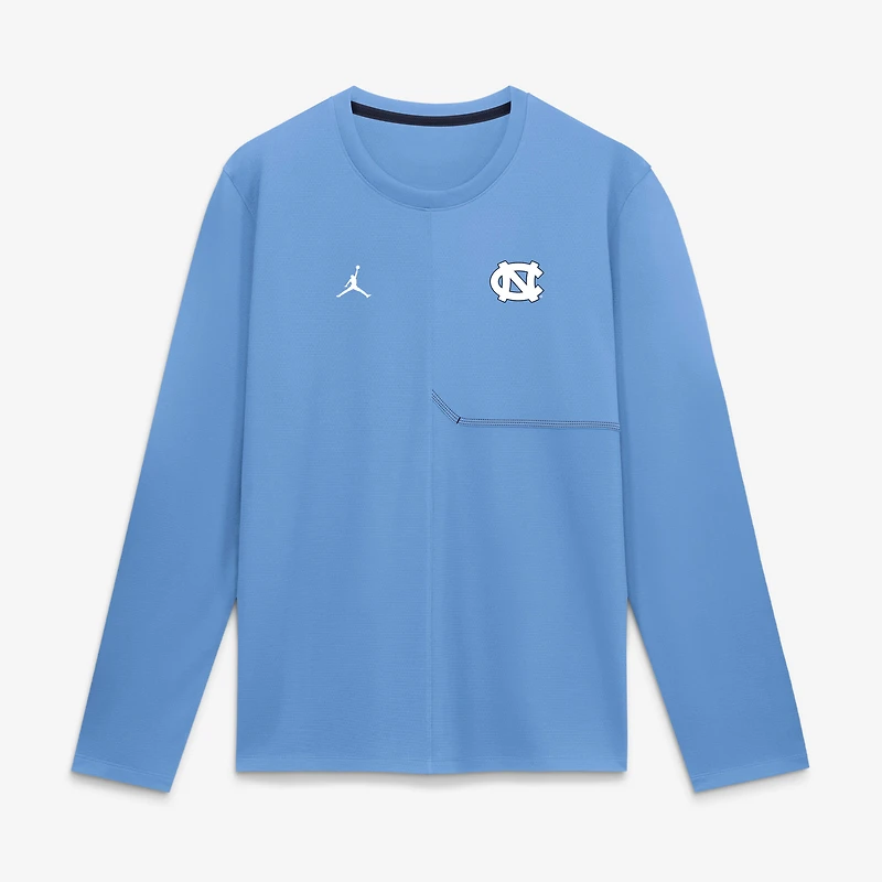 T-shirt à manches longues Jordan Brand Carolina Blue North Tar Heels 2026 Sideline Coaches UV Dri-FIT pour homme