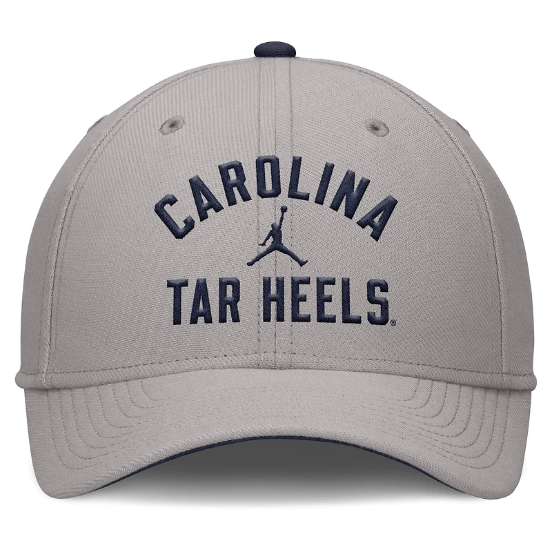 Casquette Jordan Brand grise pour homme, North Carolina Tar Heels Rise Prep Performance Flex
