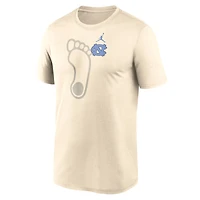 T-shirt Jordan Brand Natural North Carolina Tar Heels Campus Shadow Legend Performance pour homme