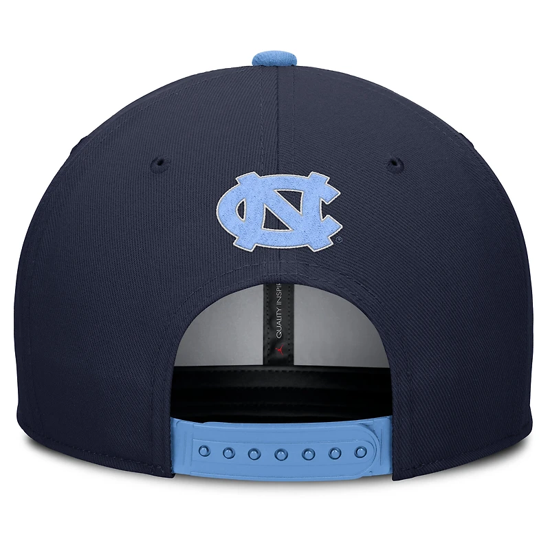 Casquette Jordan Brand bleu marine/bleu Caroline pour homme, édition 2025 des Tar Heels de Caroline du Nord, Sideline Campus Pro Local Snapback