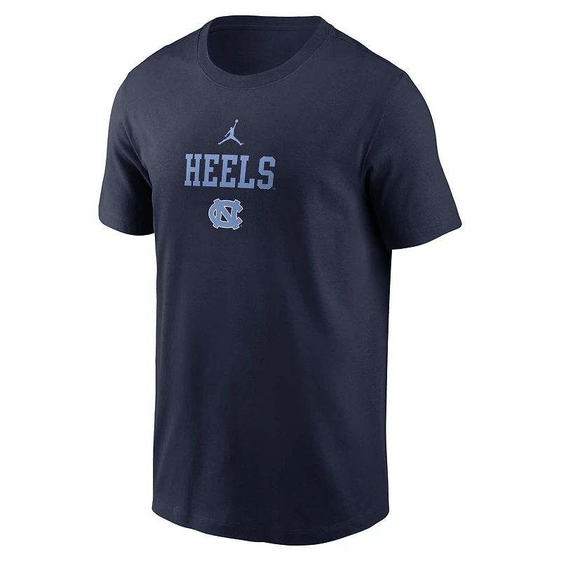 T-shirt Jordan Brand bleu marine pour homme, motif empilé des Tar Heels de Caroline du Nord