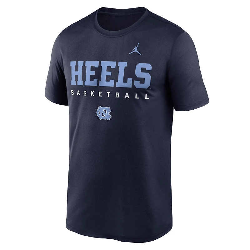 T-shirt Jordan Brand bleu marine pour homme, édition 2025 des North Carolina Tar Heels, légende du basketball, Dri-FIT