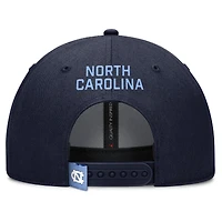 Casquette ajustable Jordan Brand bleu marine pour homme, édition 2025 des Tar Heels de Caroline du Nord.